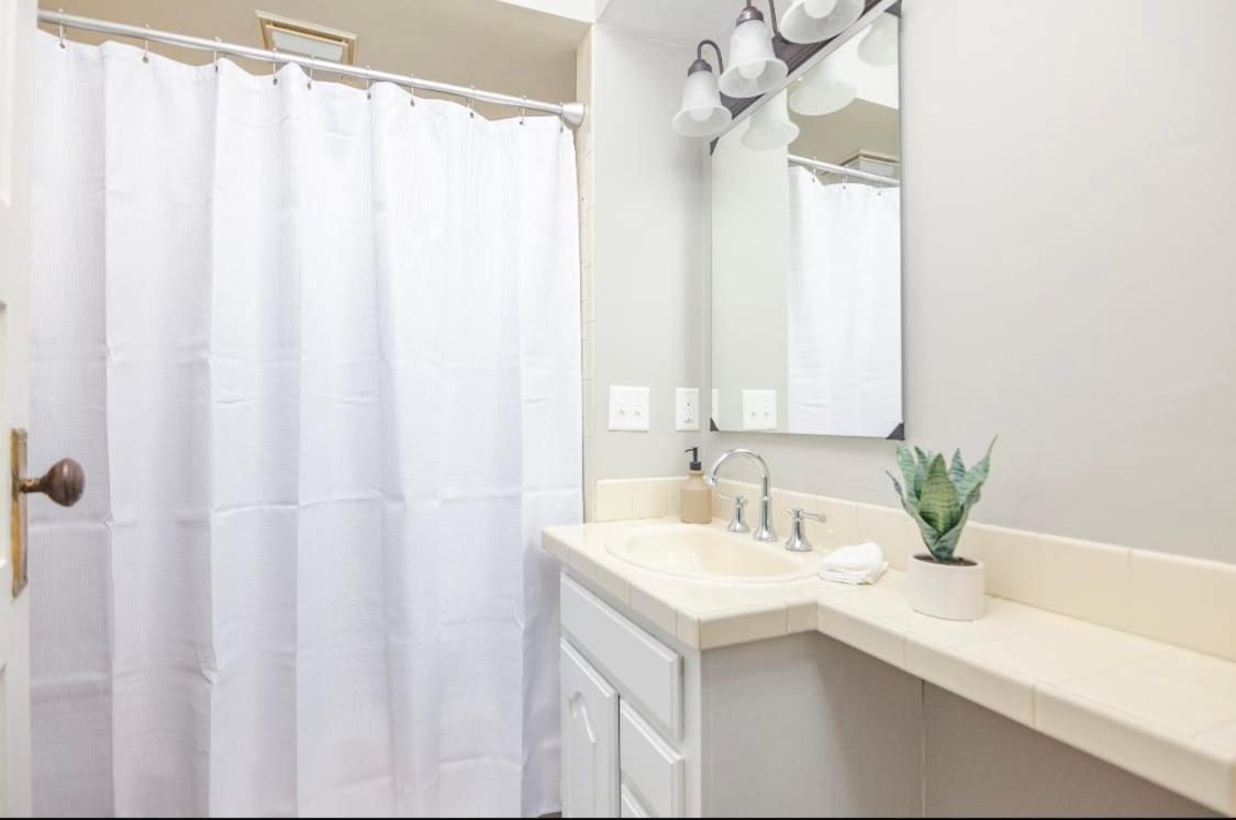 Spacious 2 Bedroom Home Near Ingersoll & Downtown Ντε Μόιν Εξωτερικό φωτογραφία